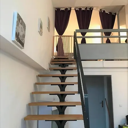 Location Vacances Courtin Apartman